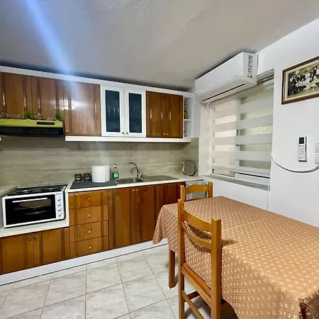 Luli Apartment *