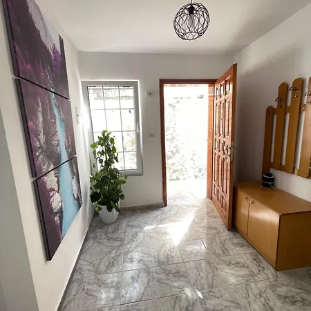 Luli Appartamento Sarandë